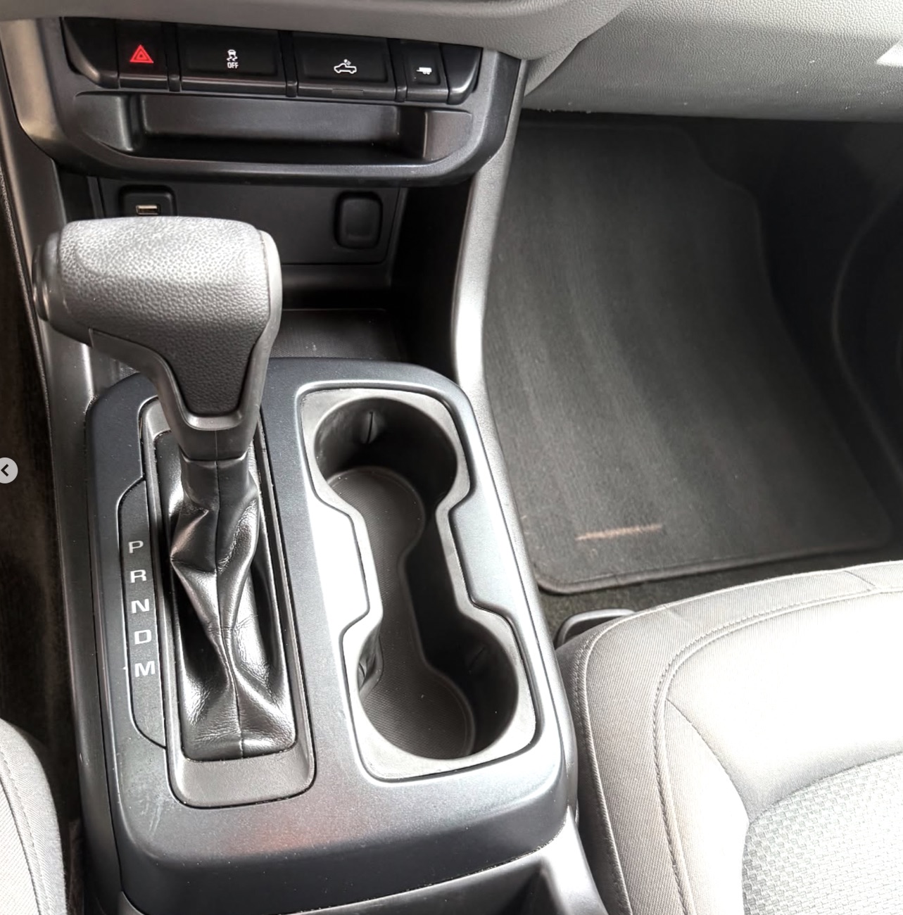 Center console detail preview thumbnail